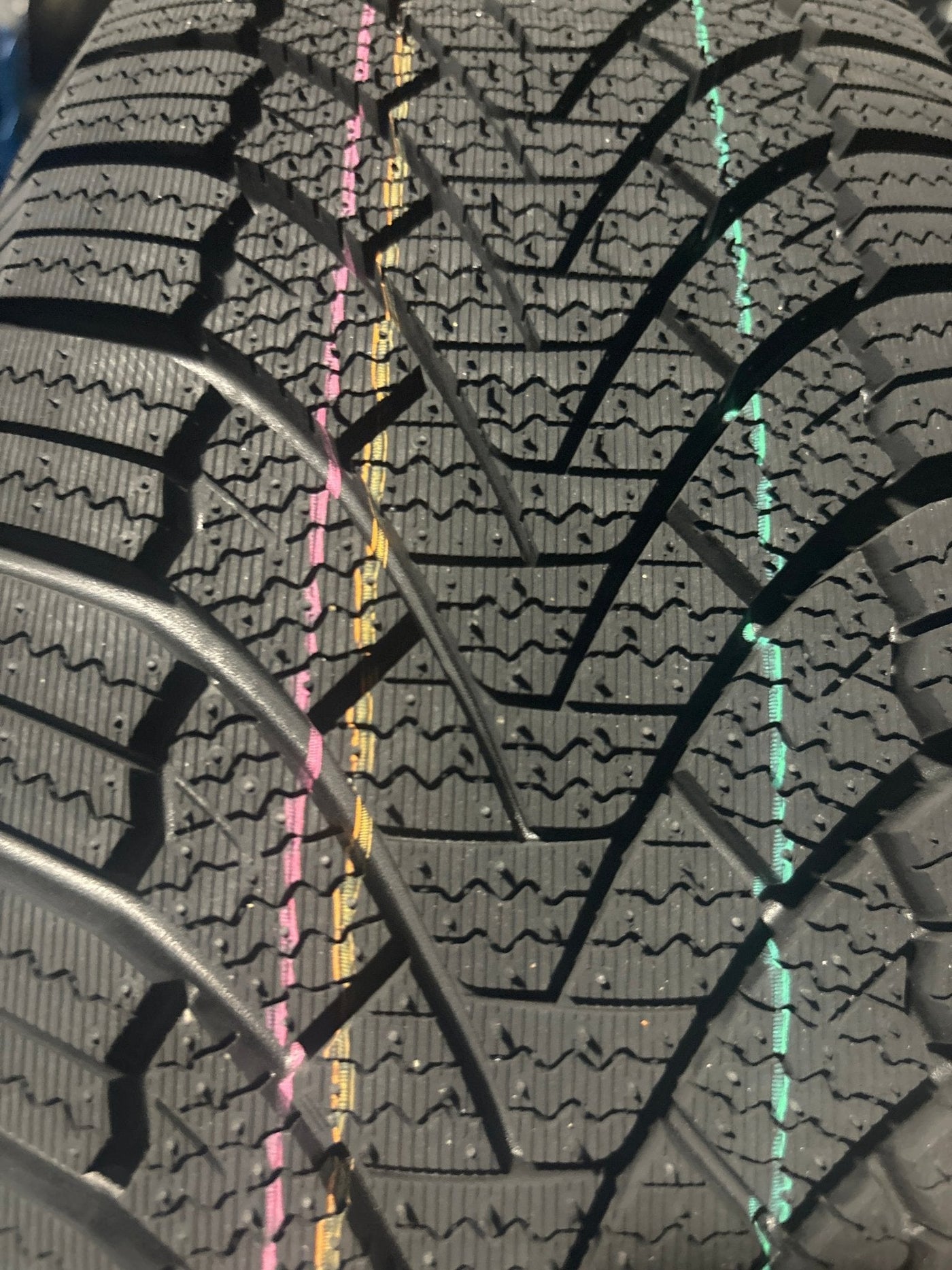 185/65R14 GRENLANDER ICEHAWKE I WINTER