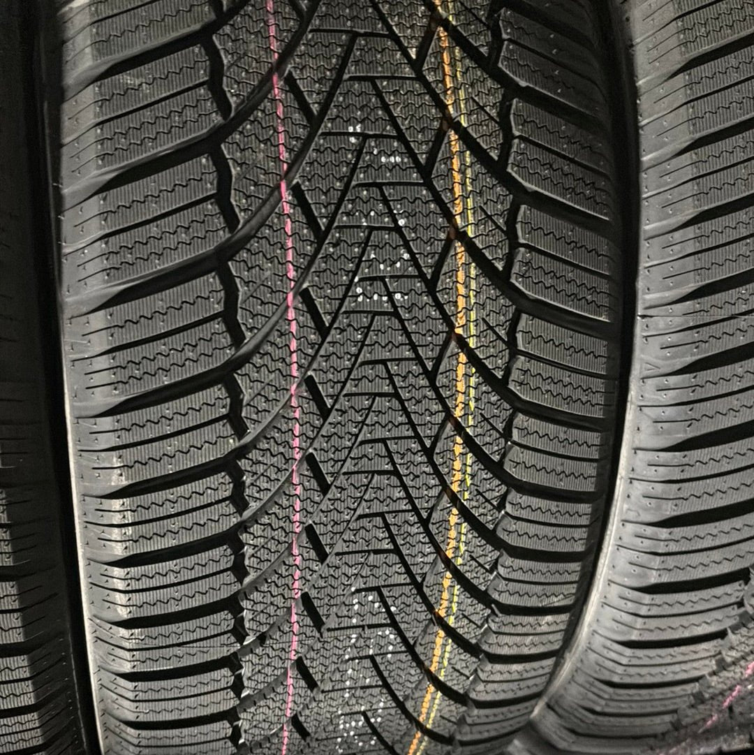 225/60R16 GRENLANDER ICEHAWKE I WINTER