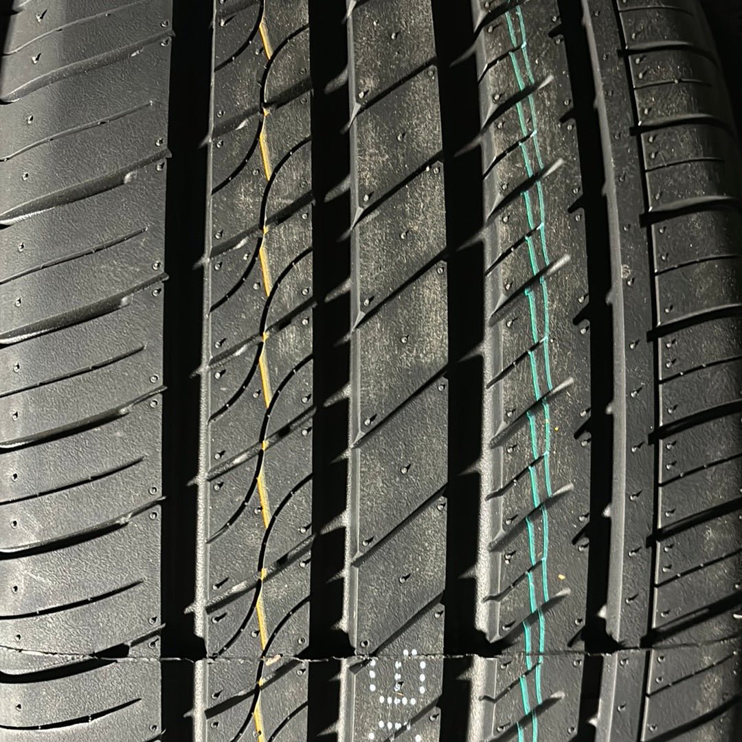 235/40R18 GRENLANDER L-ZEAL56 UHP PASSENGER