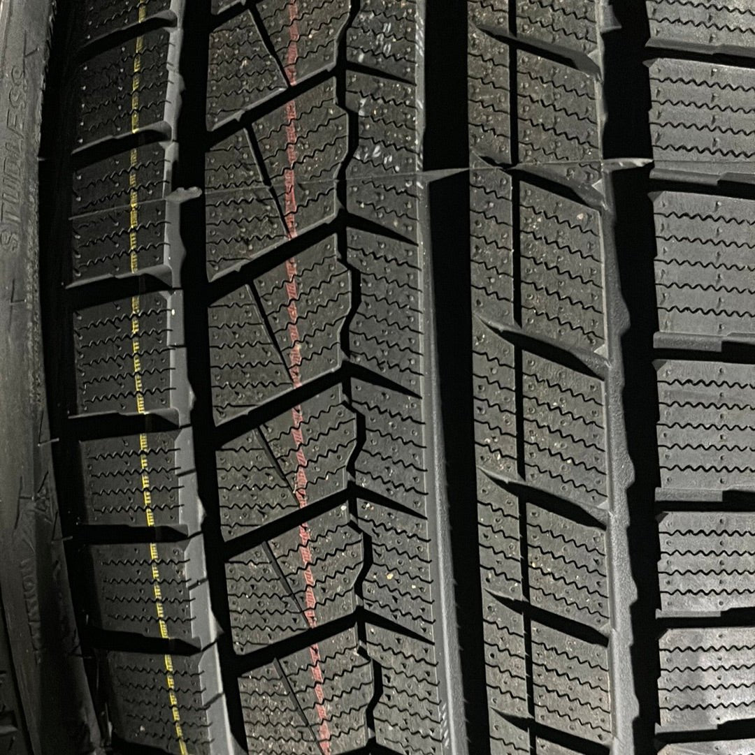 235/55R17 GRENLANDER GL868 WINTER