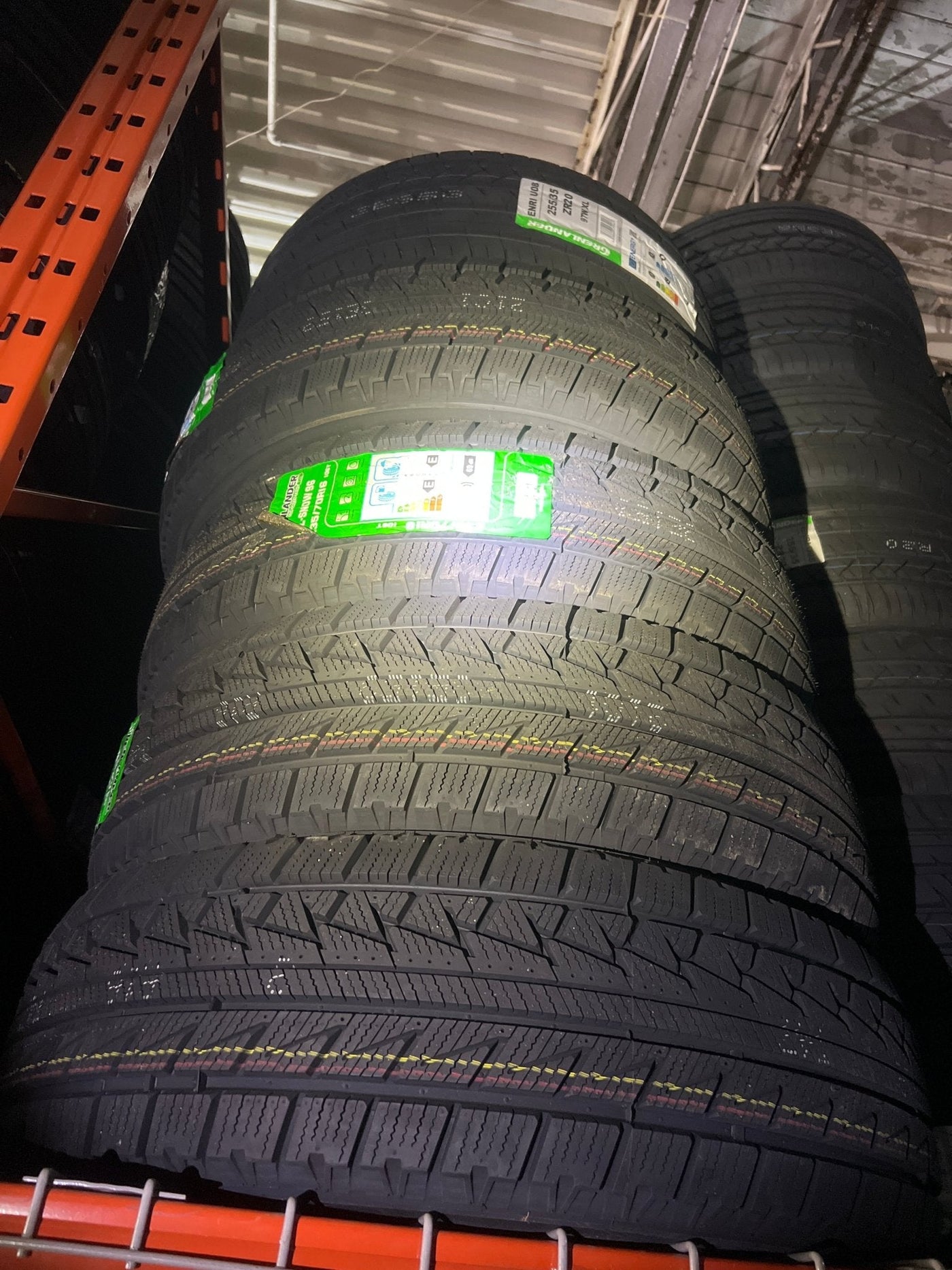 235/70R16 GRENLANDER L-SNOW96 WINTER