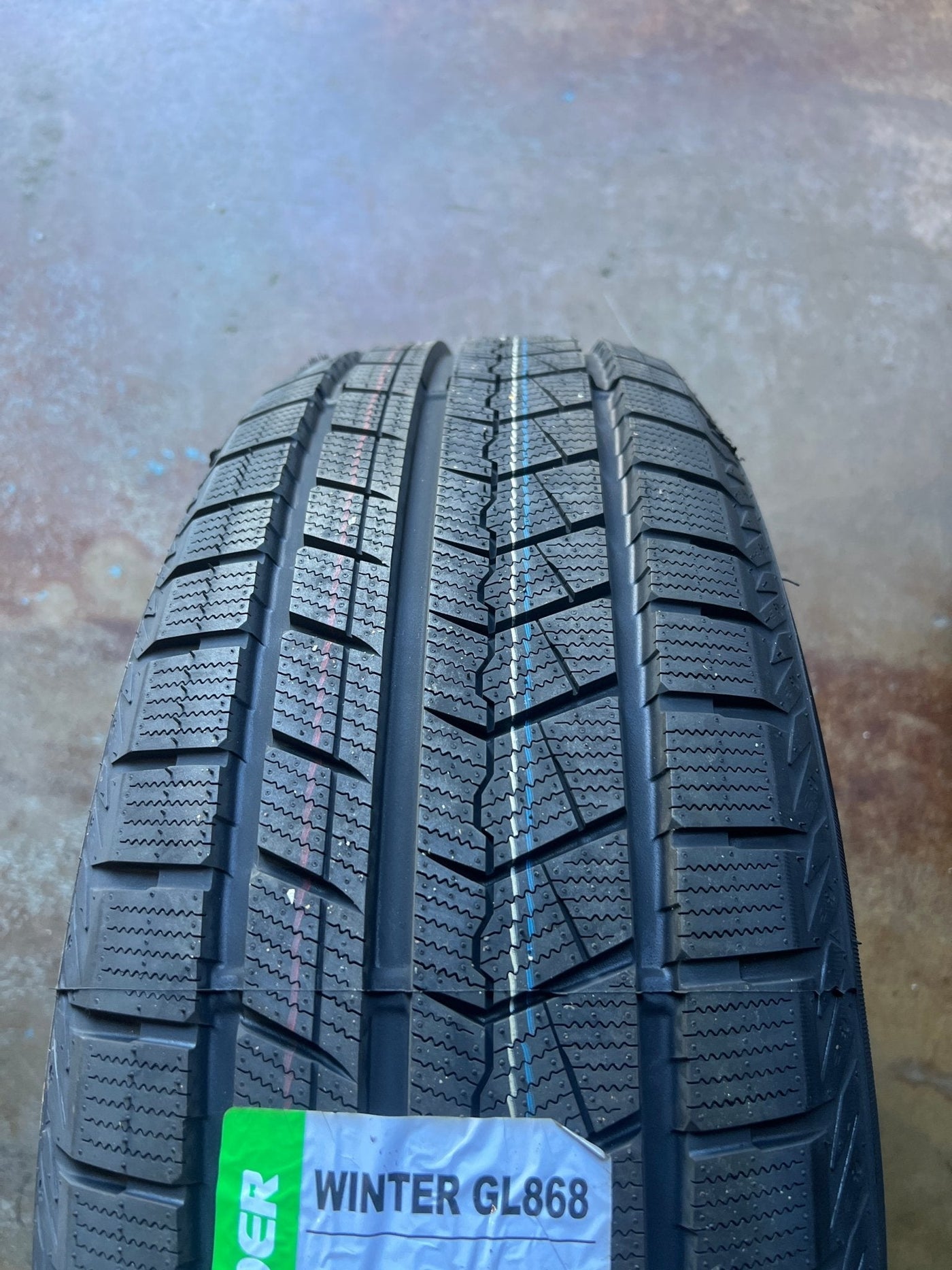 245/60R18 GRENLANDER GL868 WINTER