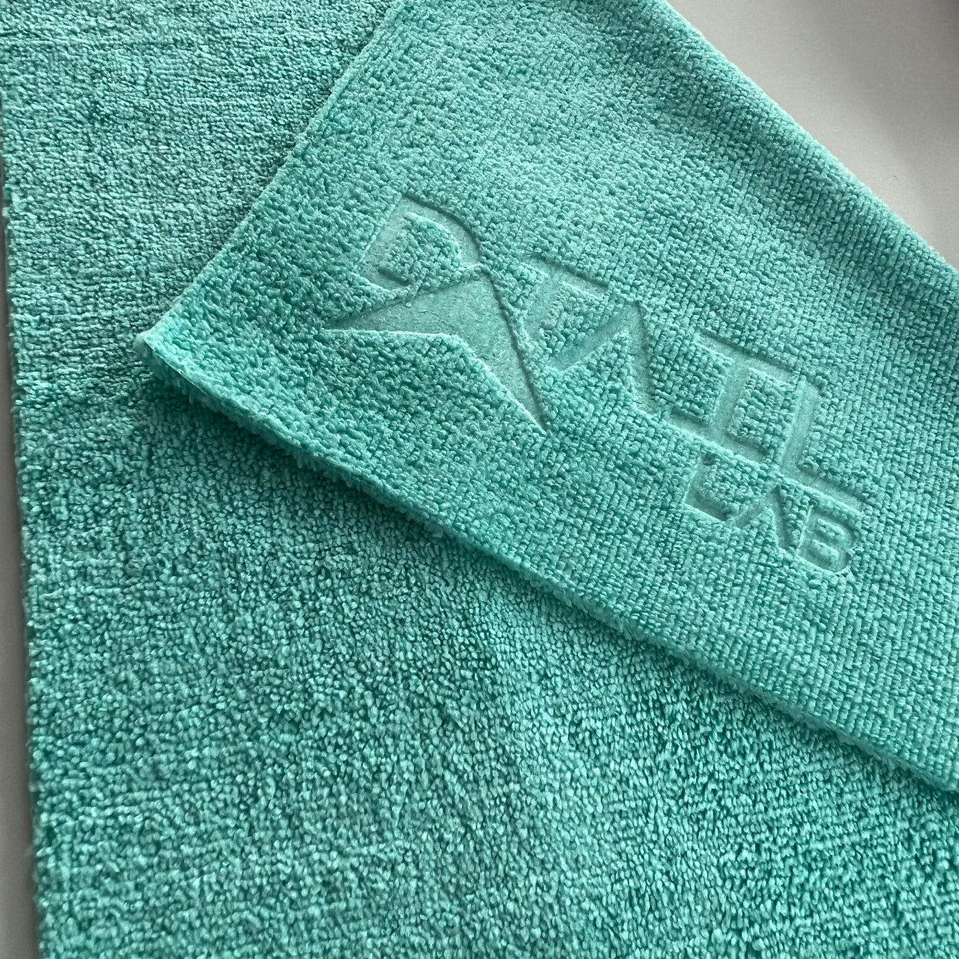 Edgeless 420 GSM Microfiber Towels (4-colors-12-pcs)