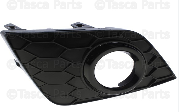NISSAN SENTRA 2016-2019 — FRONT FOG LIGHT BEZEL LH; SENTRA 2018-2019