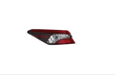 TOYOTA CAMRY 2018-2024 — OUTER TAILIGHT LH; W/ LED SIGNAL; CAMRY/HYB 20121-2024