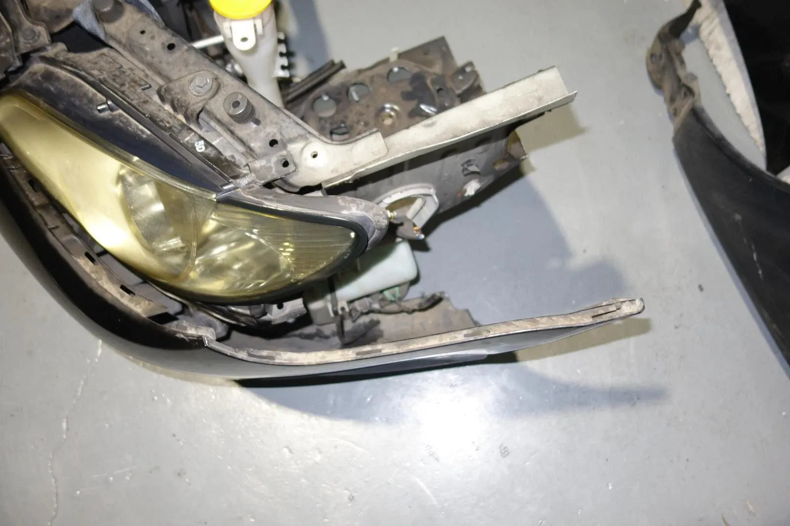 JDM Subaru Impreza WRX V9 Hawkeye GGA Wagon Front Clip – Bumper, HID Headlights, Hood, Fenders (2006–2007)