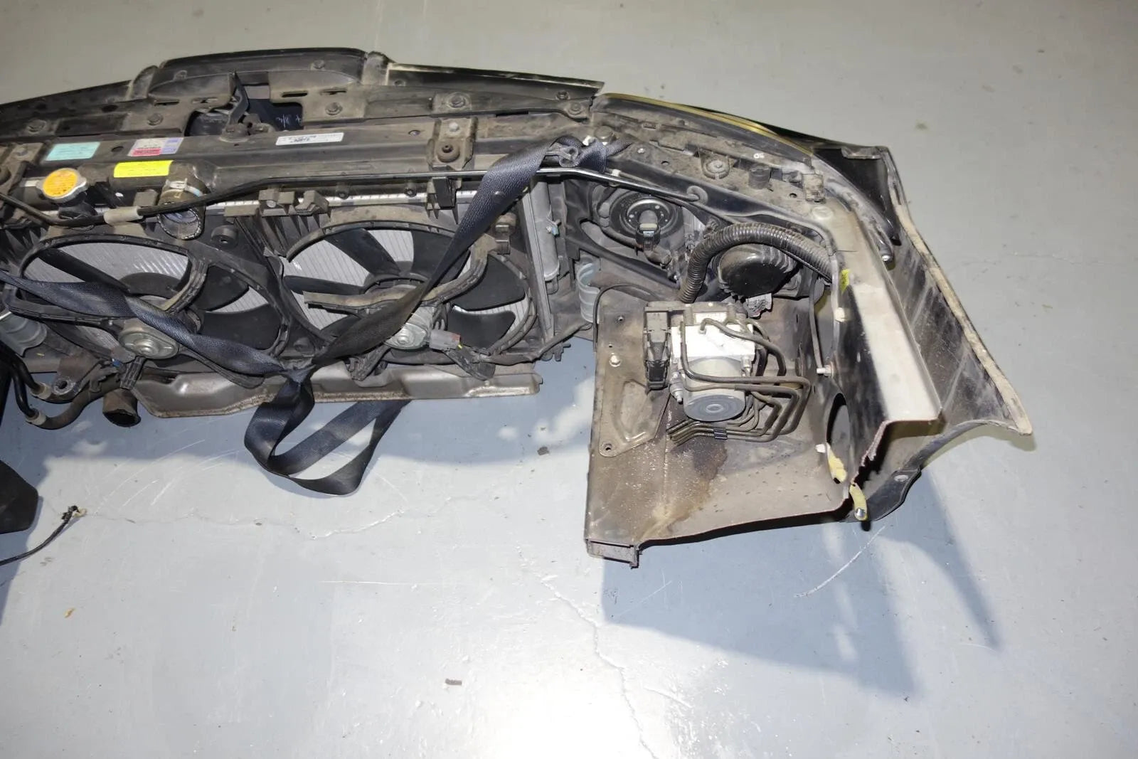 JDM Subaru Impreza WRX V9 Hawkeye GGA Wagon Front Clip – Bumper, HID Headlights, Hood, Fenders (2006–2007)