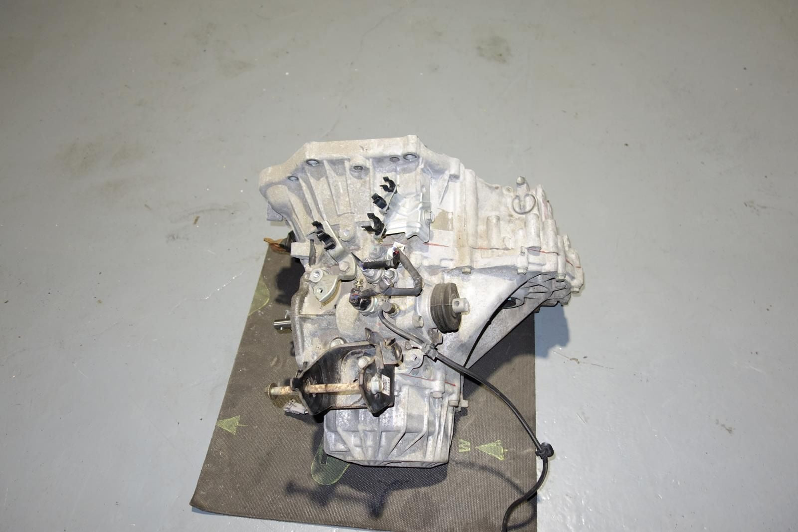 JDM Toyota MR2 MRS Spyder 6-Speed Smt Sequential Lsd Transmission 1zz-fe 2003-2005 MR-2 MR-S