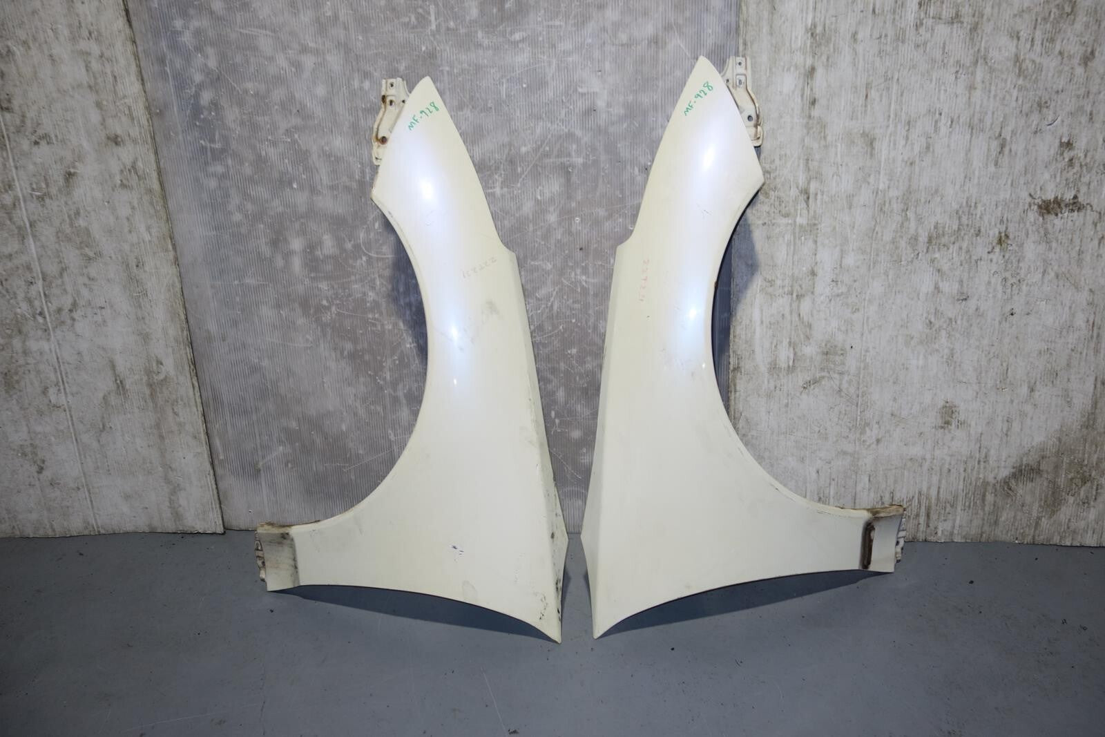 JDM Toyota CELICA GT GTS FENDER LEFT & RIGHT PAIR ZZT231 ZZT230 OEM 2000-2005