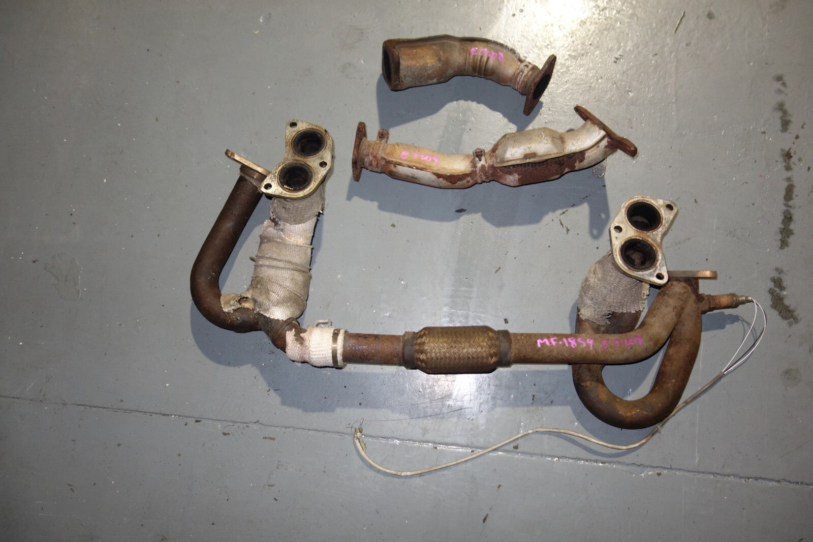 JDM 2000-2004 SUBARU LEGACY B4 EJ20 SUBARU EXHAUST EXHAUST MANIFOLD TWIN TURBO