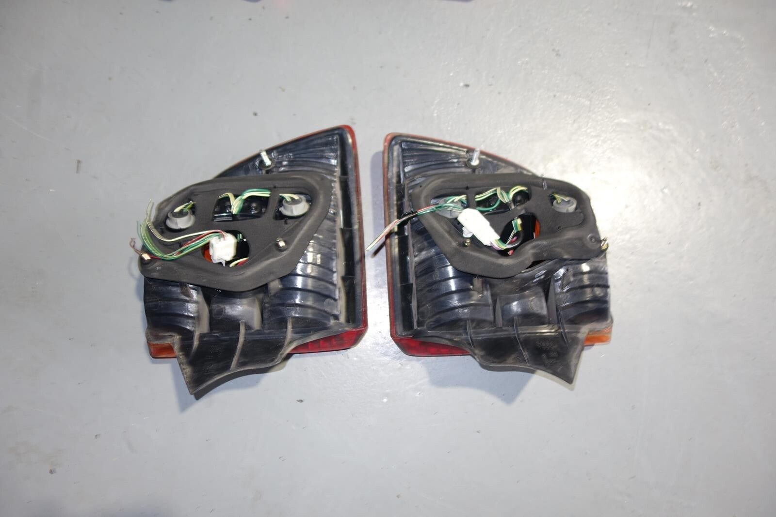 JDM 2000-2005 TOYOTA CELICA OEM TAIL LIGHTS LEFT & RIGHT TAIL LAMPS 2000-2005