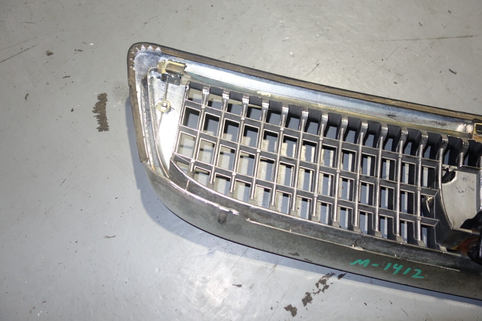 JDM 1991-1997 LEXUS GS300 FRONT GRILLE JZS147 GRILL Fits: LEXUS GS300 JZS147