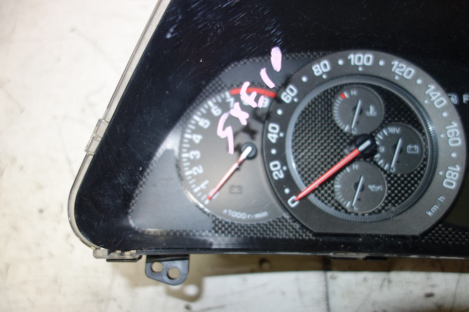 JDM Lexus IS300 Toyota Altezza Gauge Cluster Speedometer 2001-2005 Automatic A/T