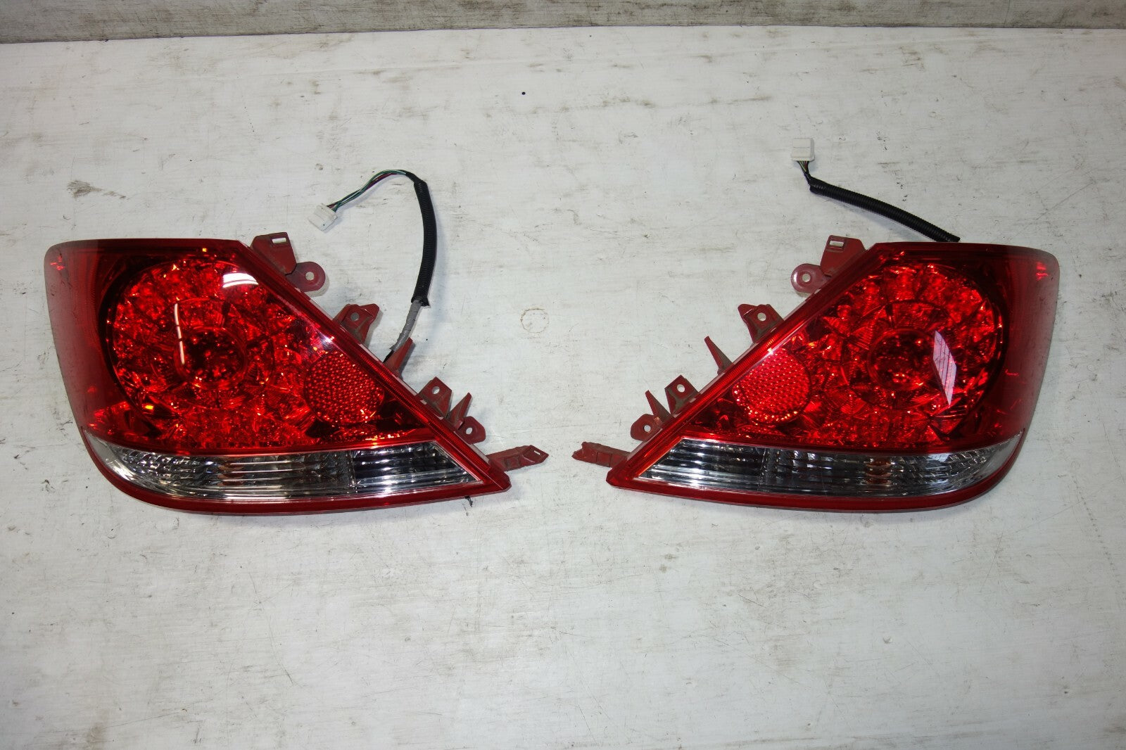JDM ACURA RL KB1 OEM GENUINE TAIL LIGHTS PAIR TAILLIGHTS LEFT & RIGHT 2005-2008