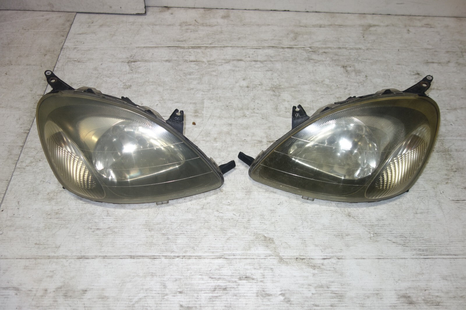 JDM 2001 Toyota Vitz Echo NCP13 Kouki Halogen Headlights Lights Lamps OEM