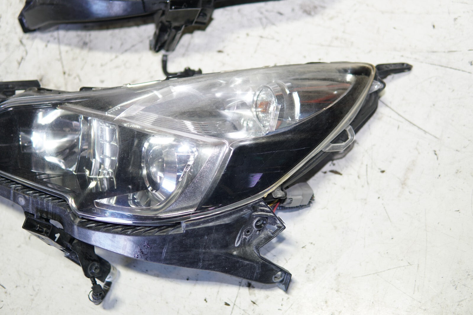 JDM 2010-2014 GENUINE SUBARU LEGACY OUTBACK OEM HID HEAD LIGHT LAMPS BRM BR9 BM9