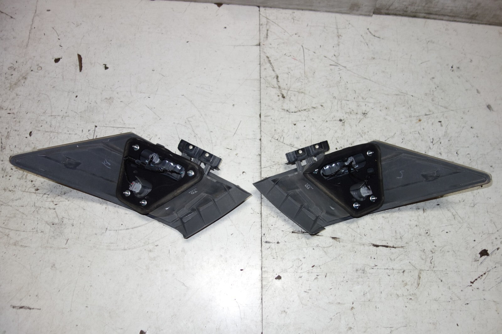 JDM 2008-2012 GENUINE HONDA ACCORD INSPIRE CP3 OEM TAIL LIGHTS TAIL LAMPS 4 DOOR