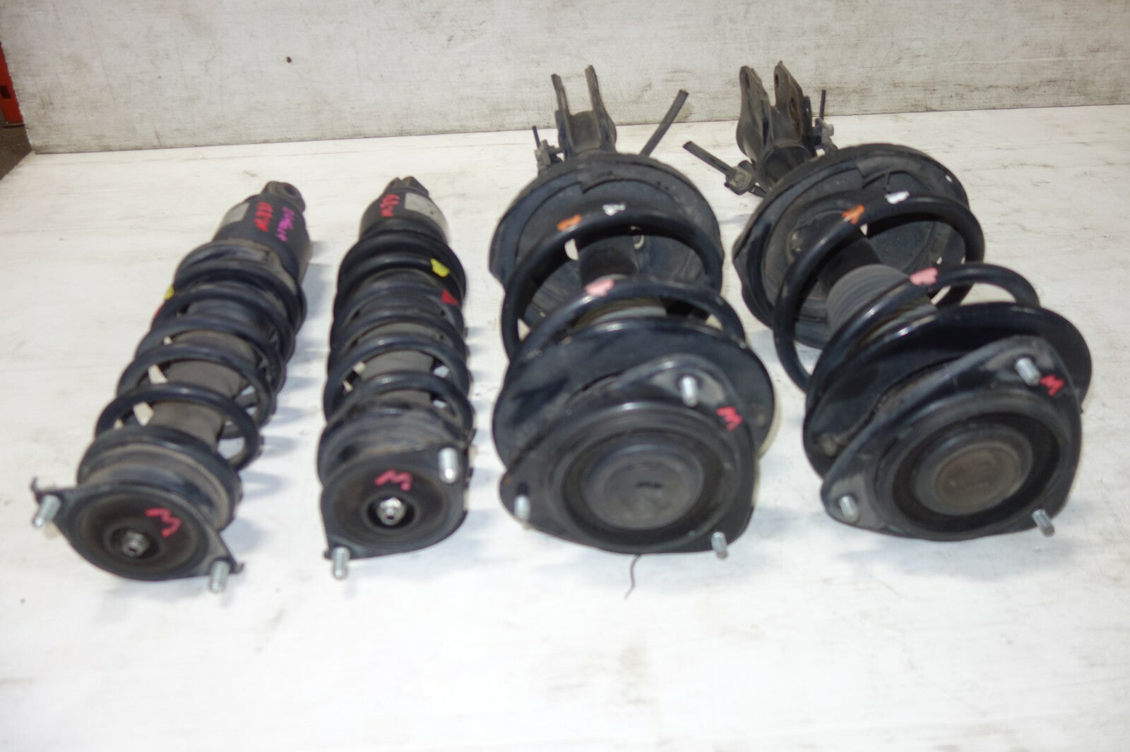 JDM 2005-2009 SUBARU LEGACY OUTBACK OEM KYB SHOCKS STRUTS SPRINGS WAGON ONLY