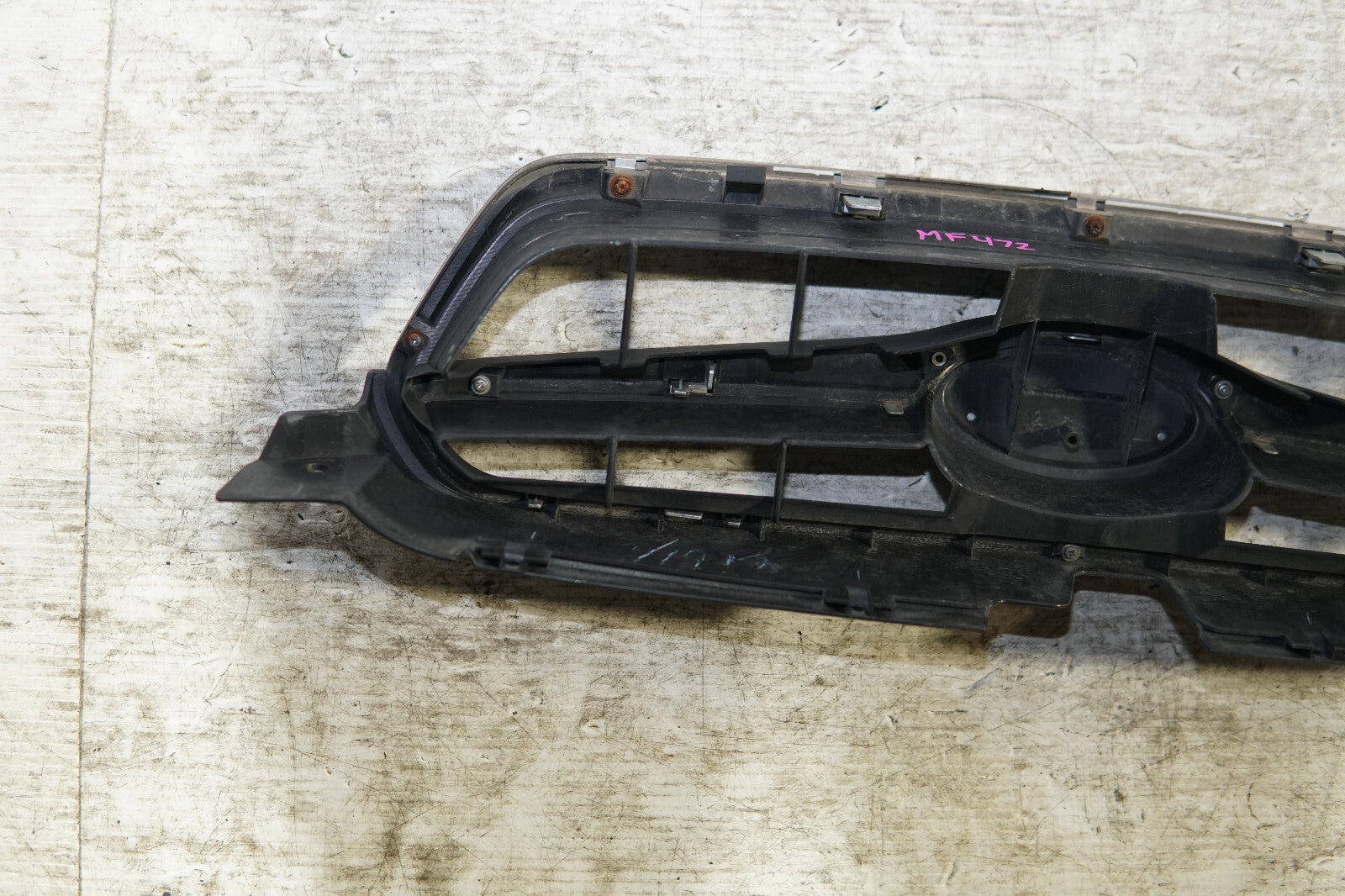 JDM Subaru Legacy OEM Front Grille 2005 2006 2007 MF-472
