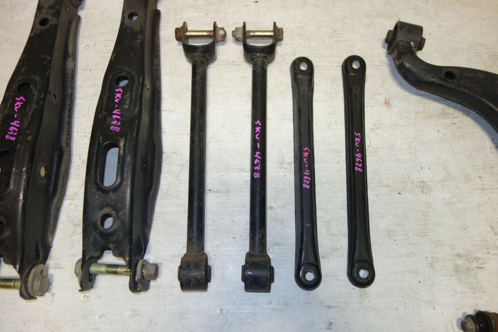 JDM Lexus IS300 / Altezza Rear Lower Control Arms Suspension SXE10 OEM 2001-2005