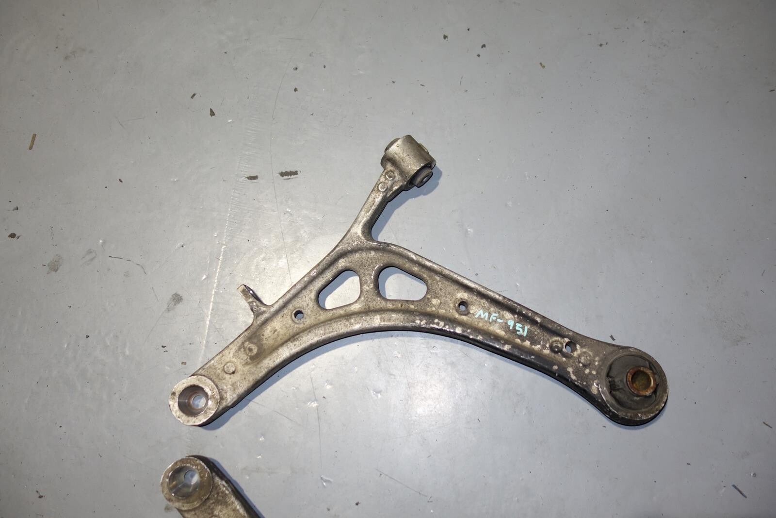 JDM SUBARU LEGACY OUTBACK OEM SPEC-B ALUMINUM FRONT LOWER CONTROL ARM 2005-2009