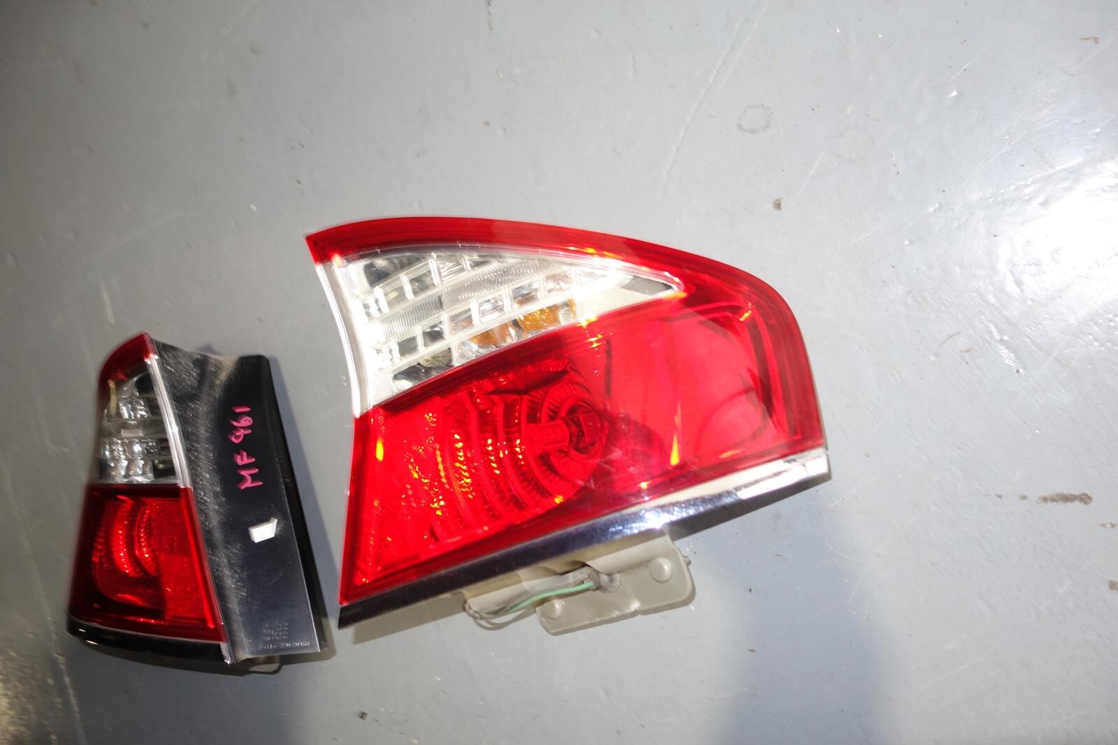 JDM 2005-2009 SUBARU LEGACY BL5 OEM USED TAIL LIGHTS 4 DOOR SEDAN TAIL LAMPS