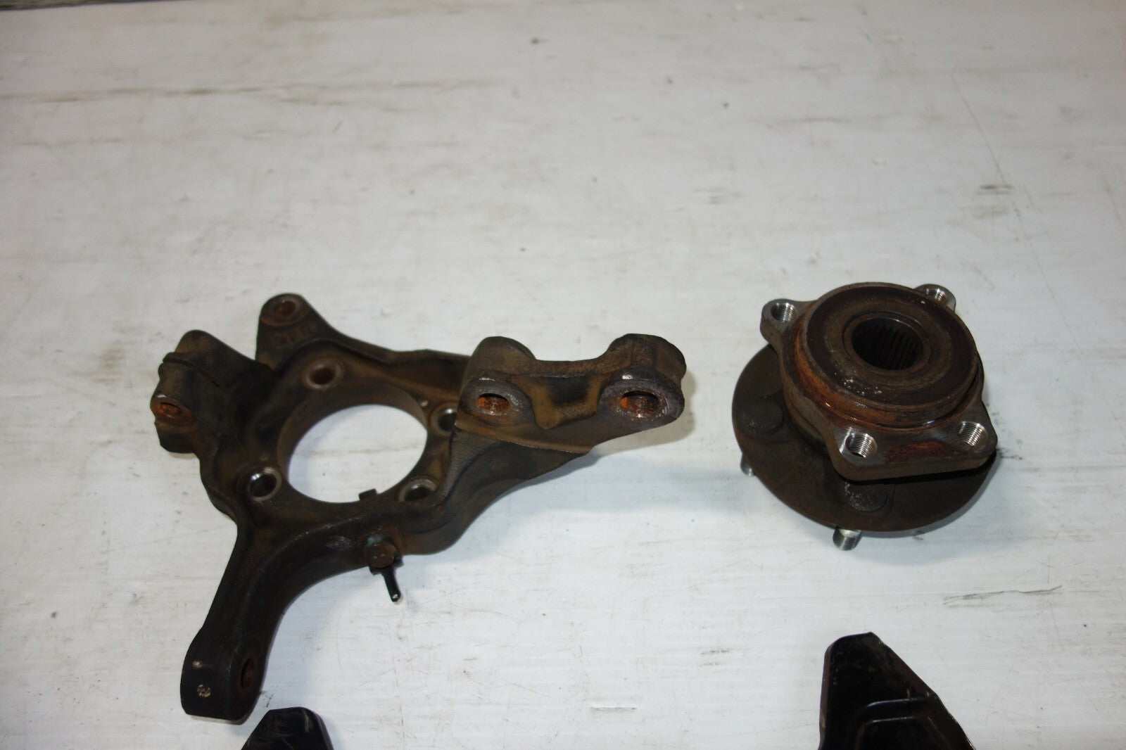 JDM SUBARU FORESTER FRONT SPINDLE HUB KNUCKLE BEARING LEFT SIDE 2009-2014