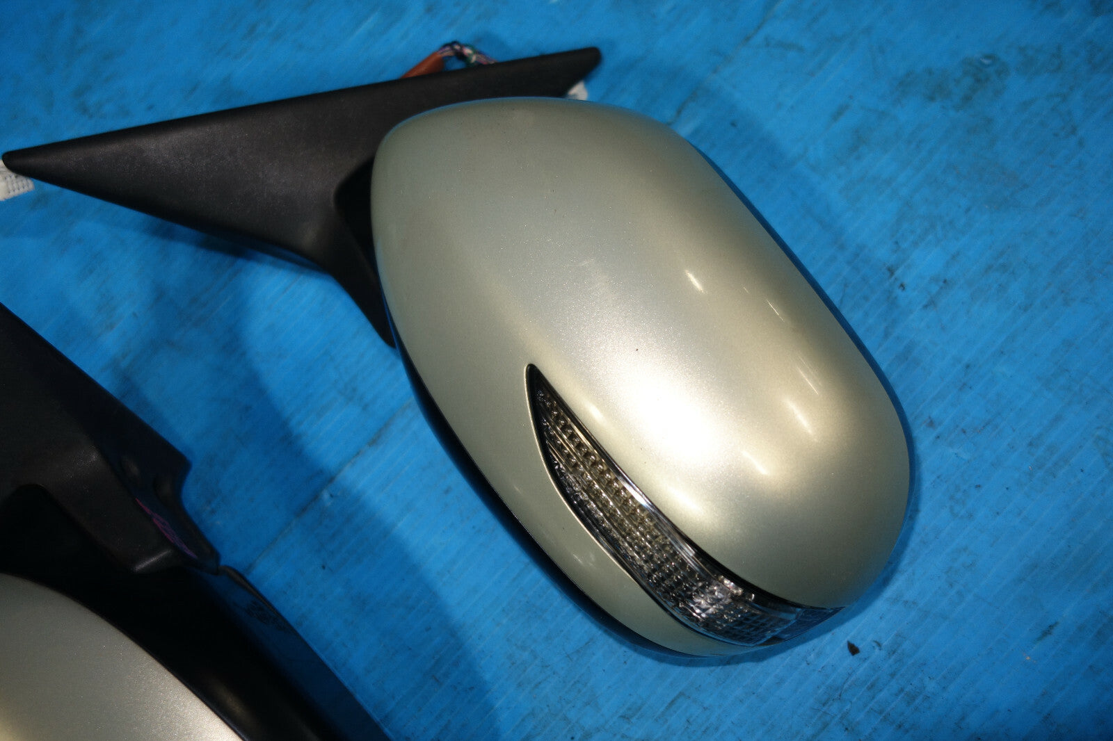 JDM Subaru Legacy OEM Power Folding Mirrors Signals & Switch 2005-2009 #6023