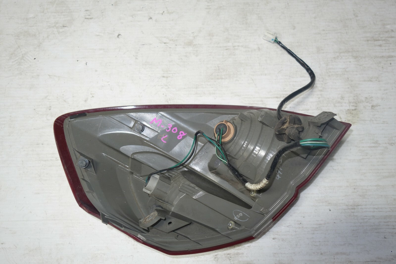 JDM 2005-2009 SUBARU LEGACY OUTBACK KOUKI OEM LEFT SIDE TAIL LIGHT TAIL LAMP