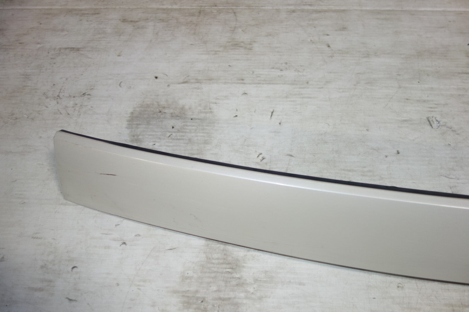 JDM Subaru Forester Rear Garnish 2009 2010 2011 2012 2013 OEM SH9 Center Garnish