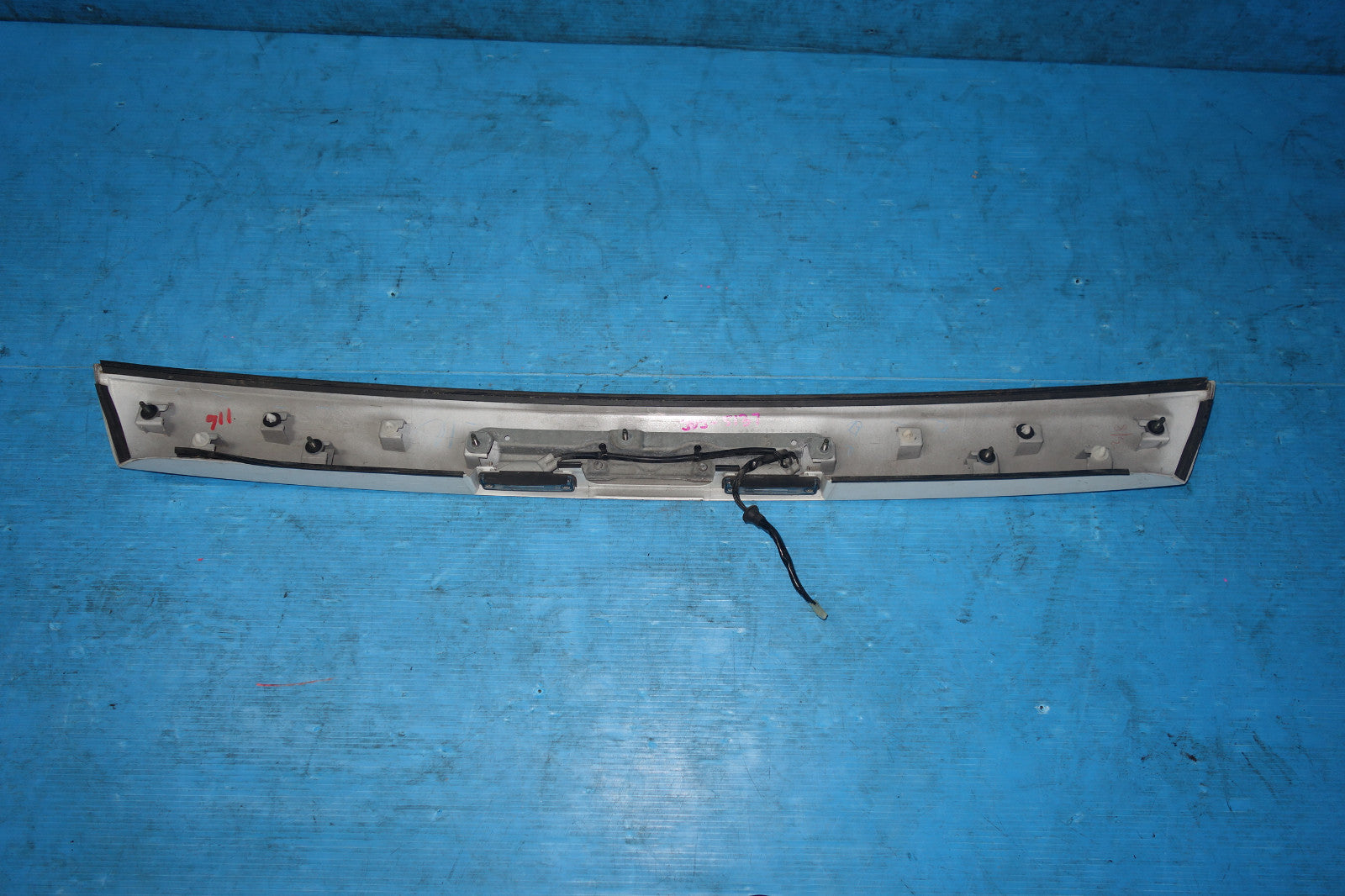 JDM Subaru Forester SG5 OEM Rear Center Garnish Middle Spoiler 2003-2005 #5137