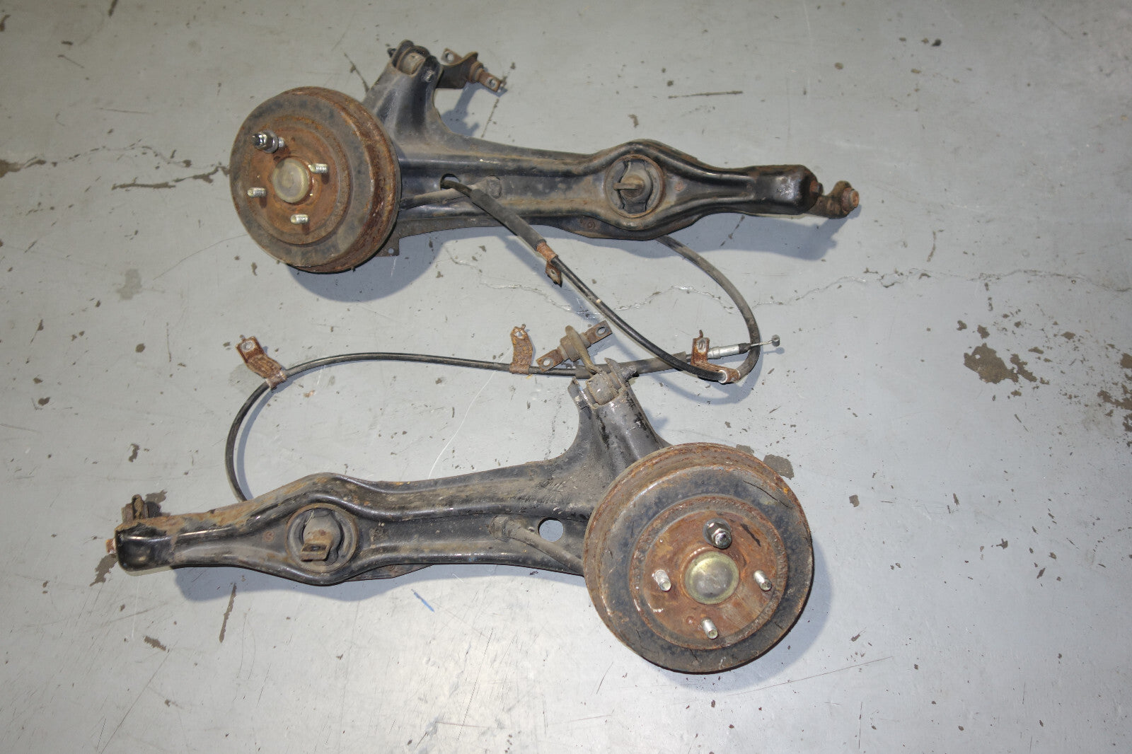 JDM Acura Integra GSR 4x100 Rear Trailing Arms Spindle Knuckle Hub Drum 94-2001