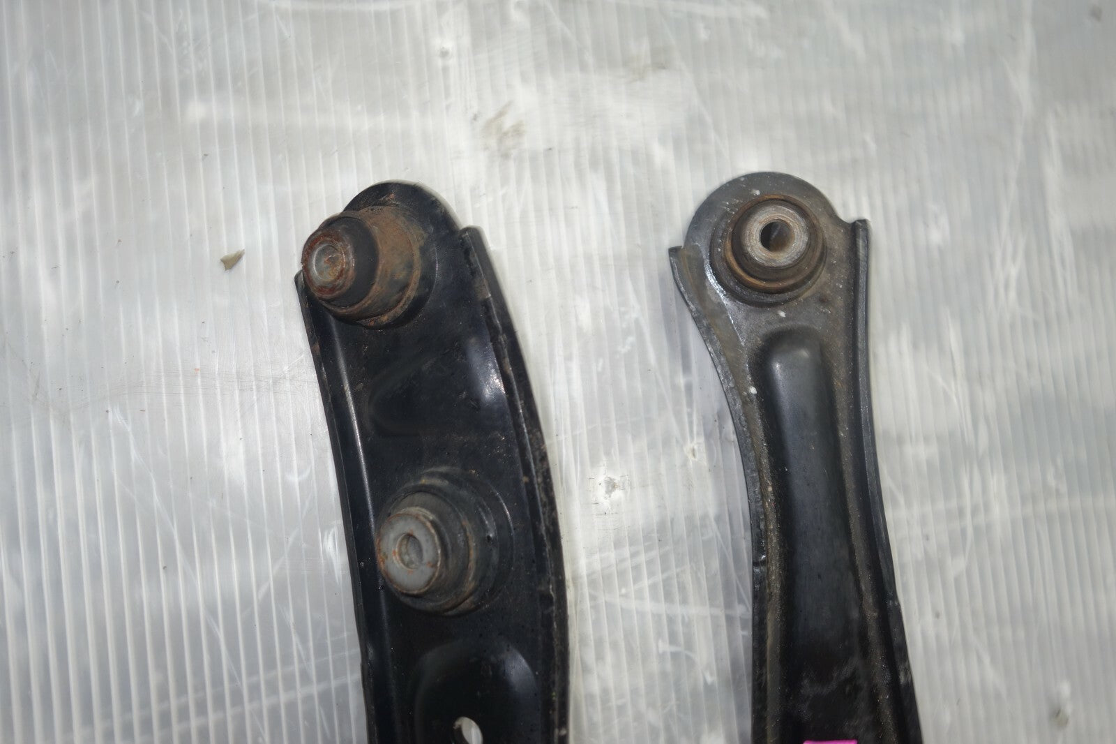 JDM 1996-2000 HONDA CIVIC OEM EK GENUINE REAR LOWER CONTROL ARM EK3 EK4 EK9 PAIR