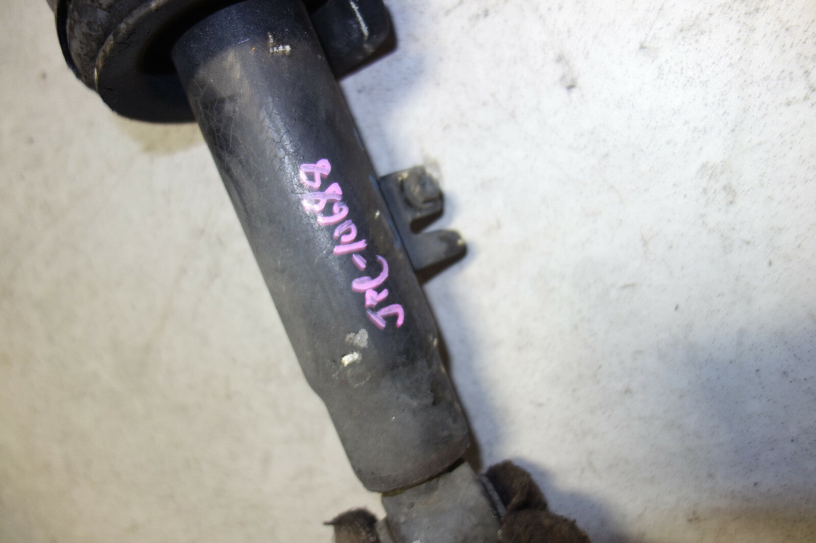 JDM Nissan 300zx Z32 Nissan Skyline GT-R R32 TOKICO Front Shocks Struts Springs
