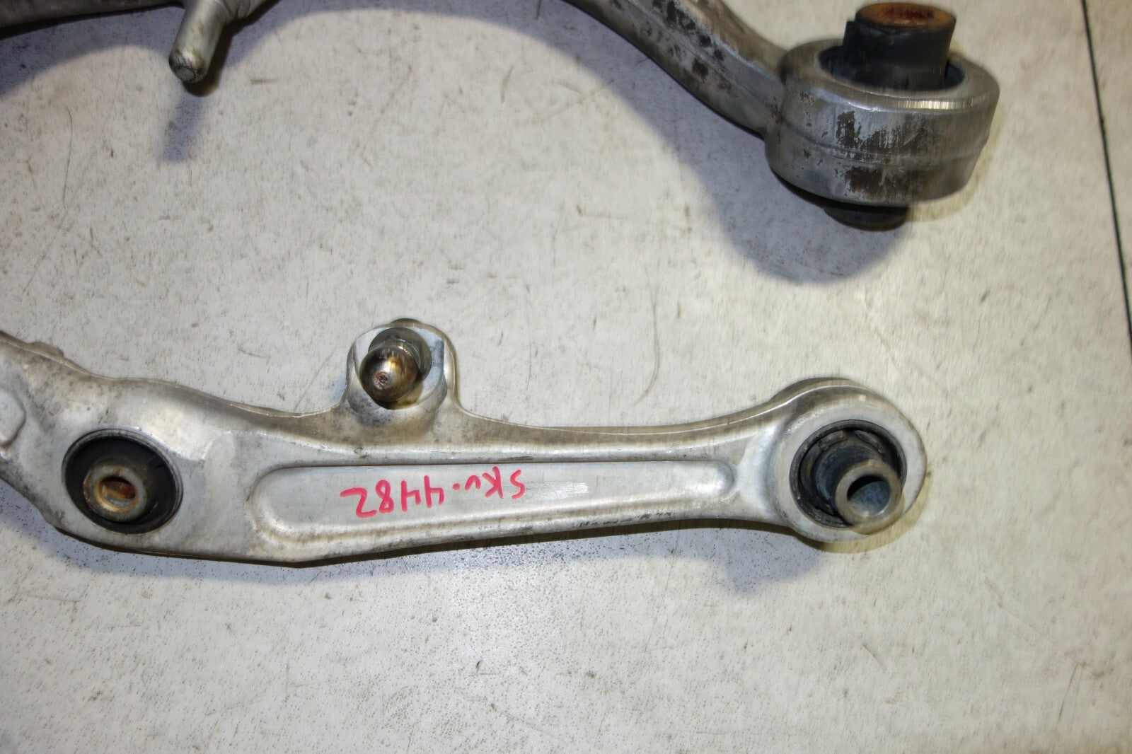 JDM Nissan 350z / G35 OEM Front Lower Control Arm Pair Rearward Forward LH 03-09