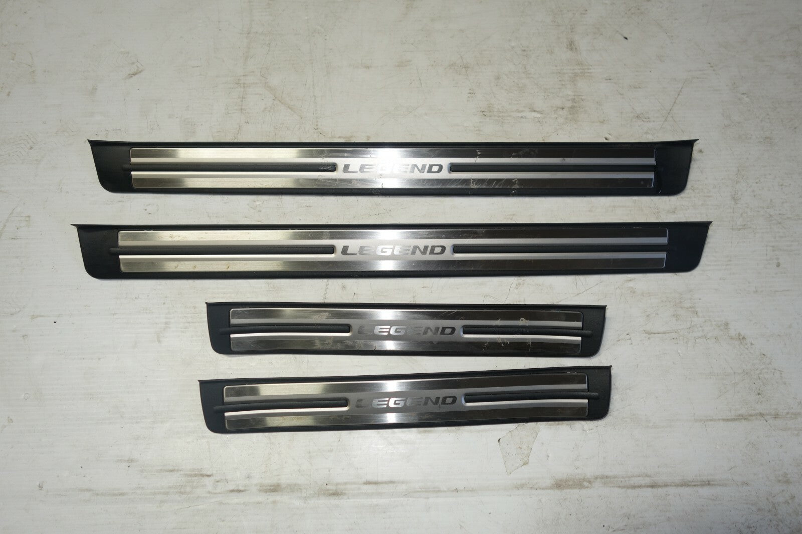 JDM 2005-2008 ACURA RL HONDA LEGEND OEM DOOR SILLS TRIM SCUFF PLATES SIDE STEPS