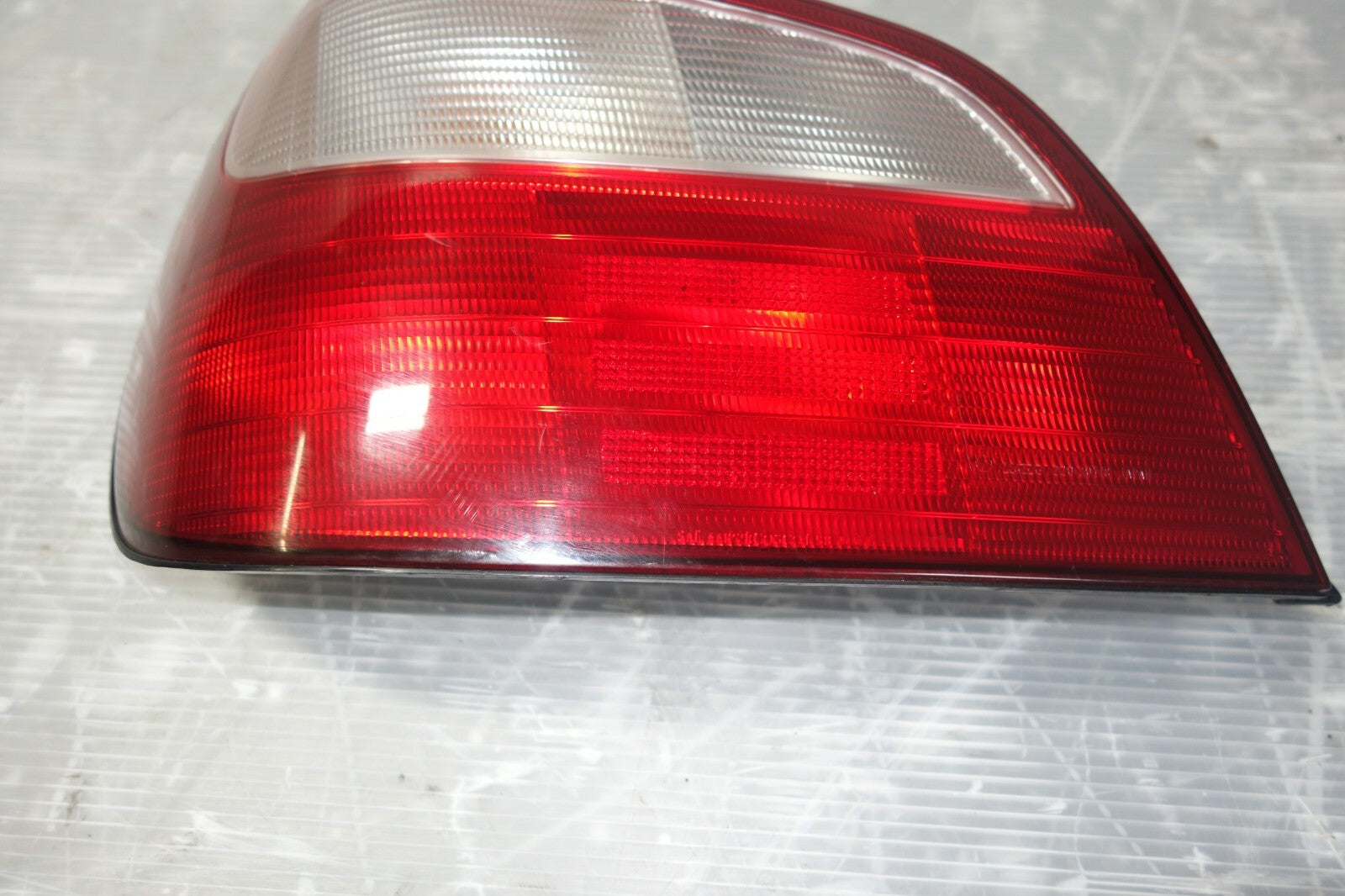 JDM 2002-2003 SUBARU IMPREZA WRX STi V7 OEM TAIL LIGHT TAIL LAMP 4 DOOR SEDAN LH