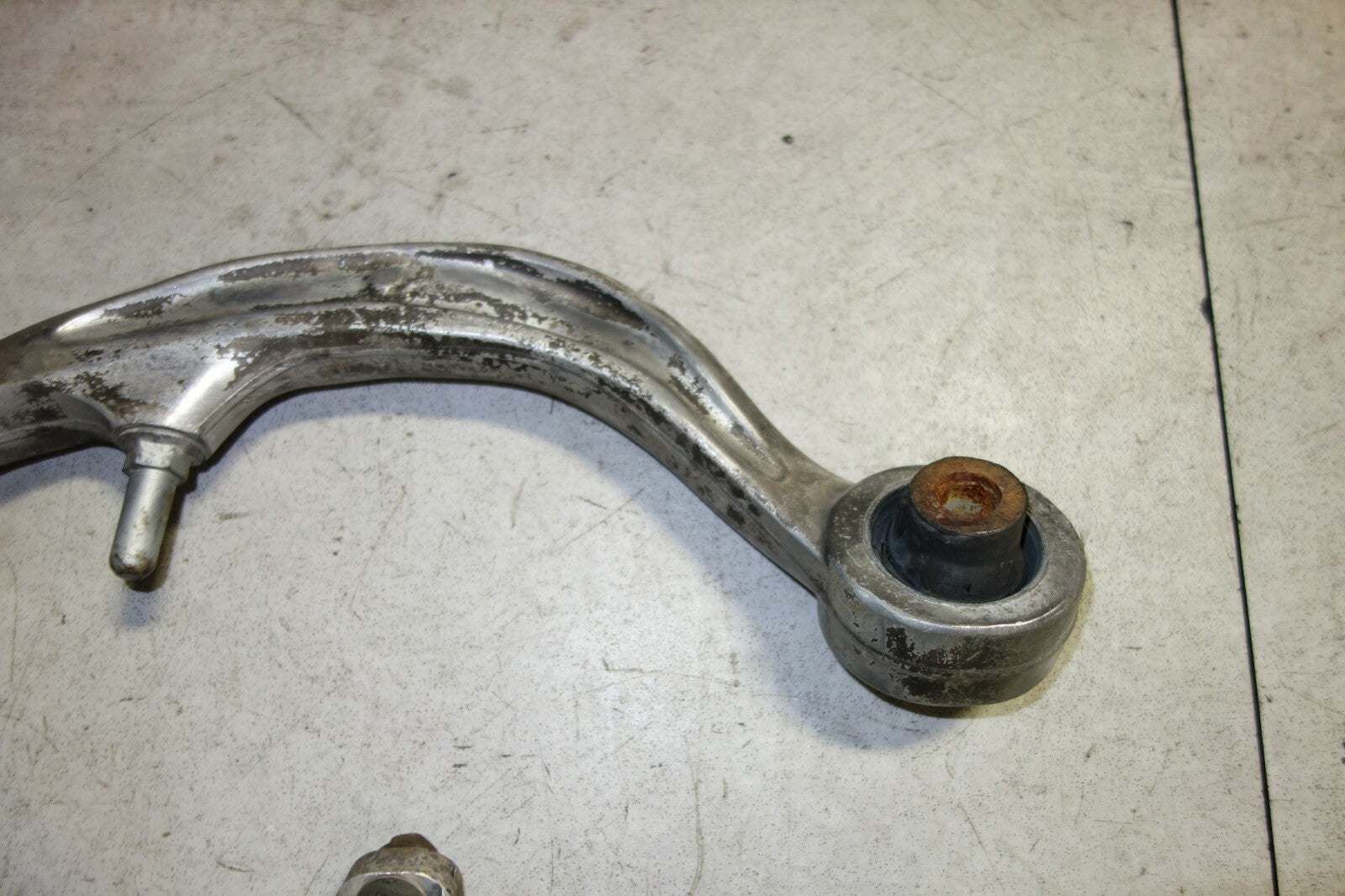 JDM Nissan 350z / G35 OEM Front Lower Control Arm Pair Rearward Forward LH 03-09