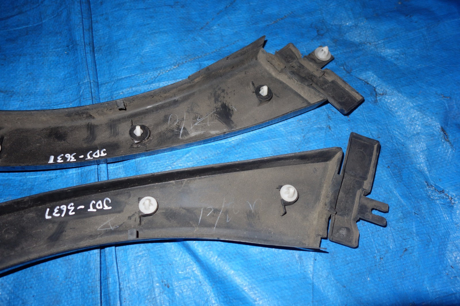 JDM Subaru Legacy OEM Quarter Panel Trim Moulding Molding Pair Blue 2005-2009
