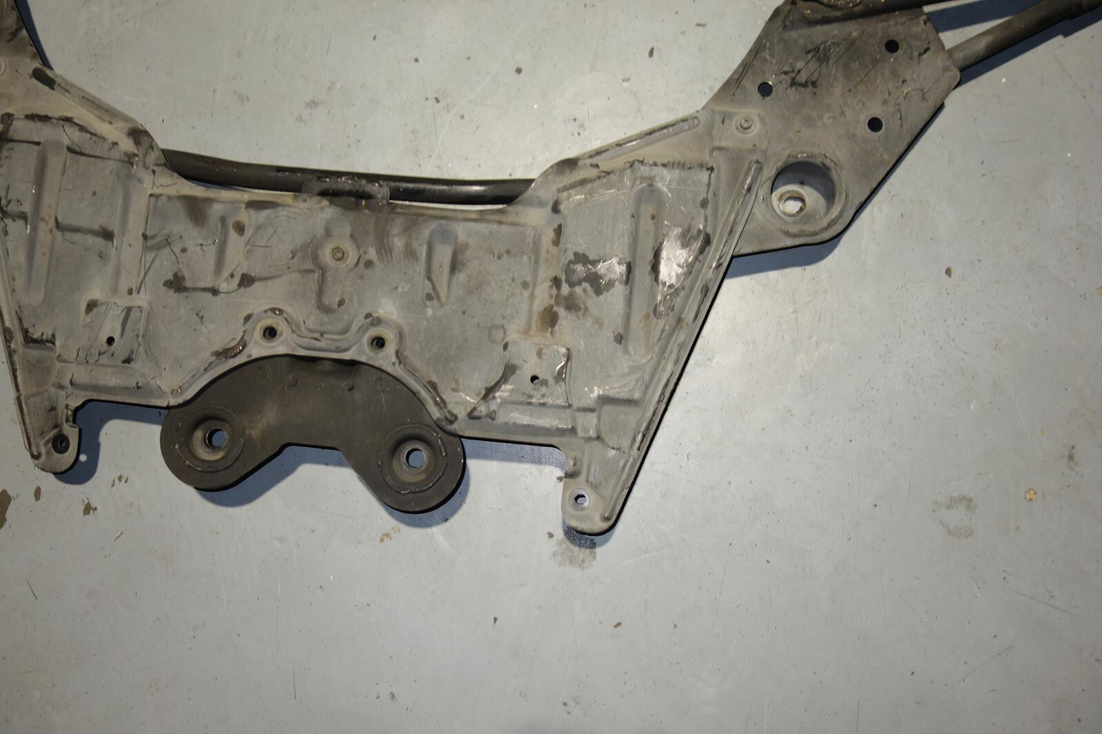03-07 Infiniti G35 Coupe Front Subframe Crossmember Engine Cradle 350z 03-09