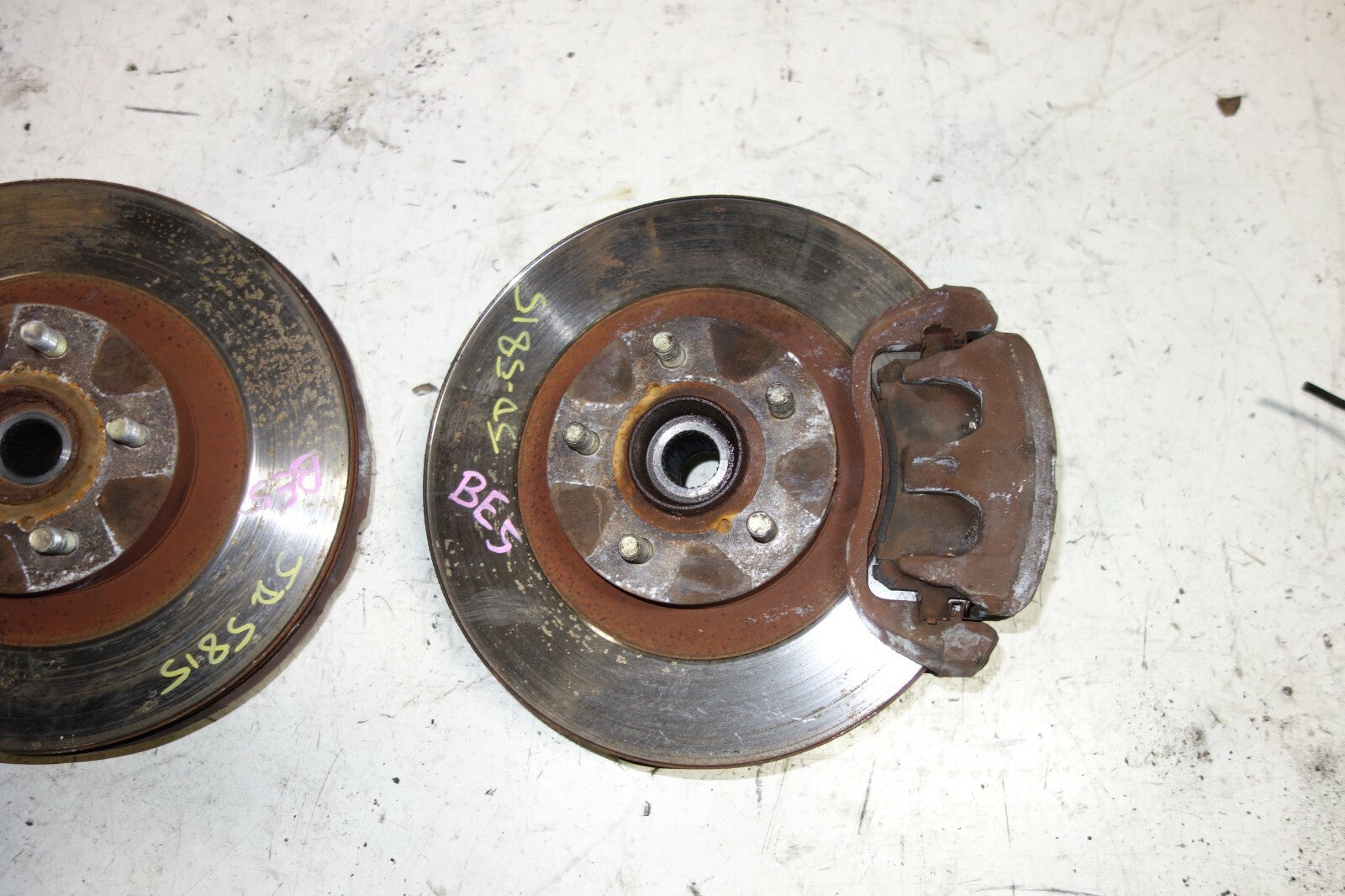 JDM Subaru Legacy BH5/BE5 Front Spindles Hub Calipers Left & Right 2000-2004