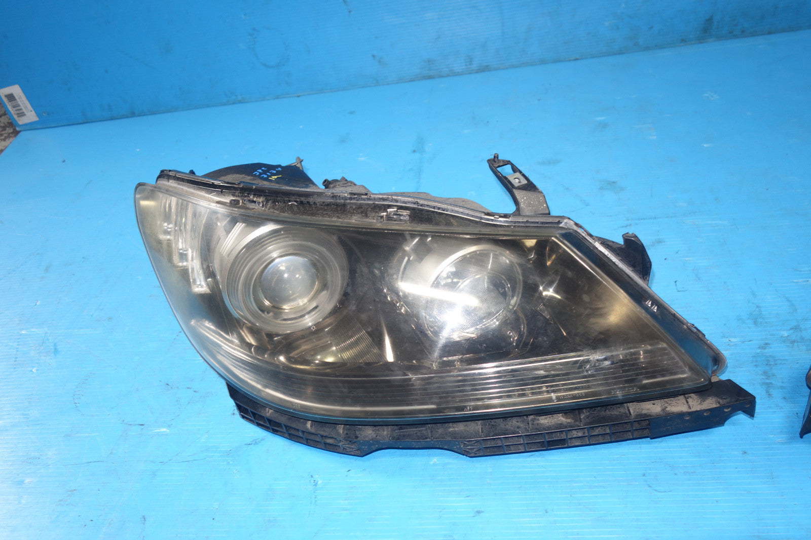 JDM Acura RL HID Headlights Head Lamps Pair 2005-2008 Honda Legend KB1 Stanley