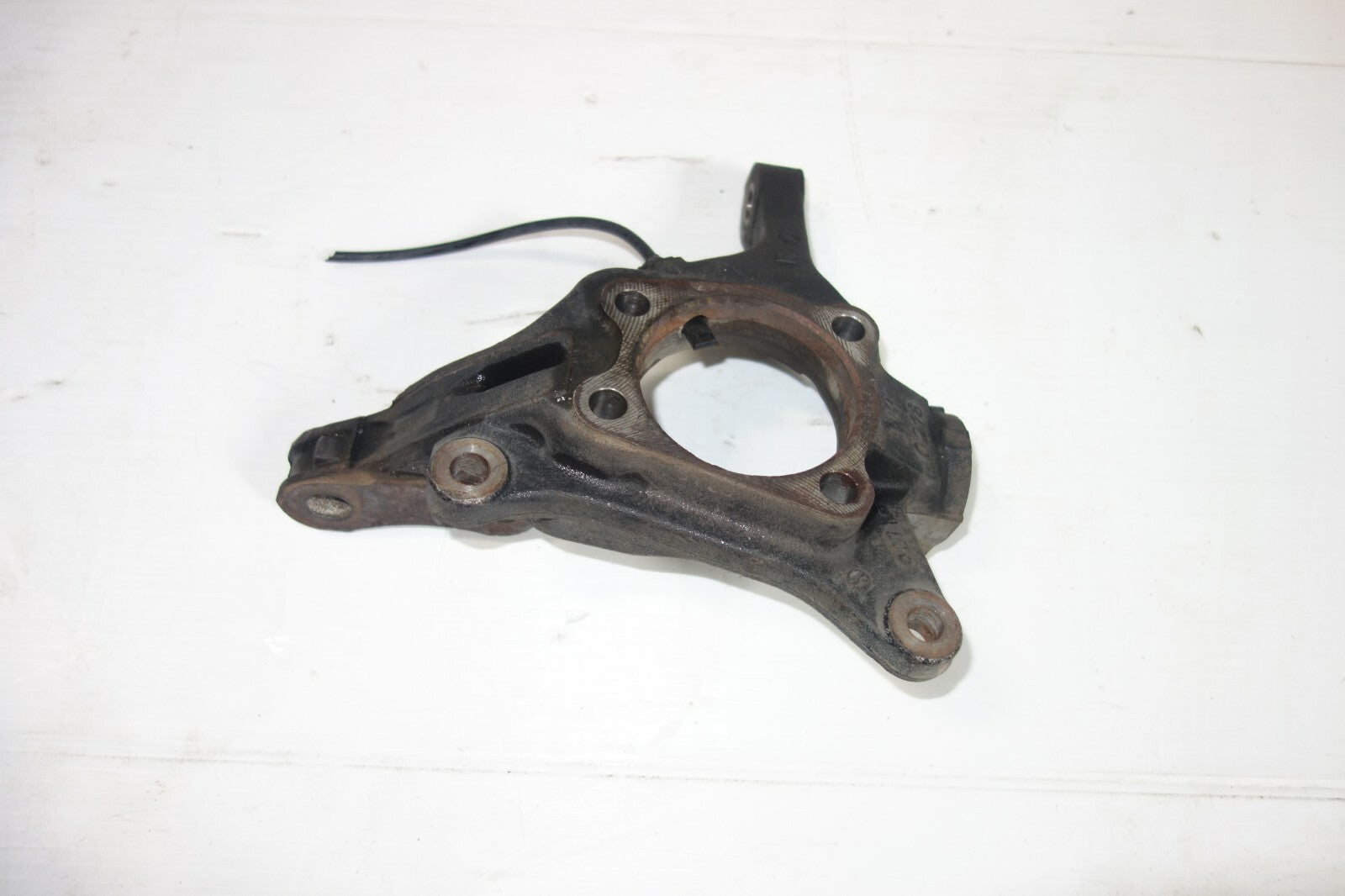 Impreza Subaru WRX Knuckle Spindle Front 2008-2014 Left & Right ORIGINAL SUBARU