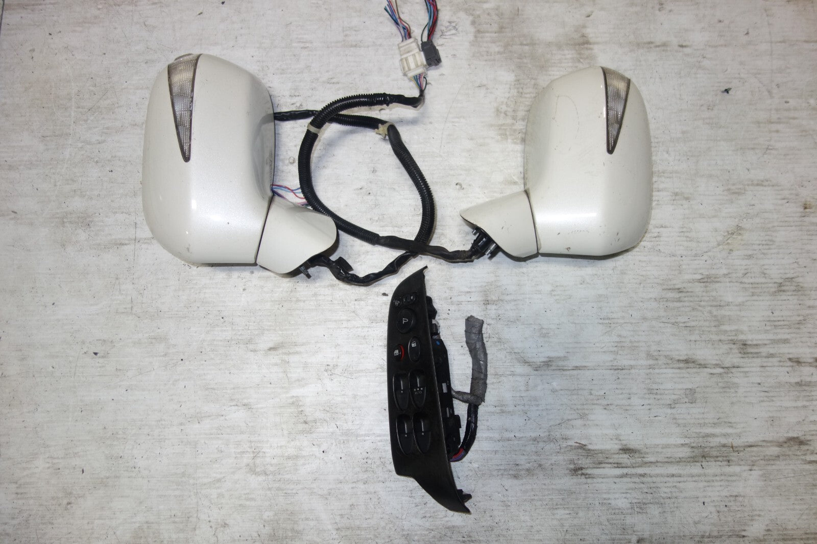 JDM Honda Civic FD1 / CSX Power Folding Mirrors & Switch OEM 2006-2011 FD2
