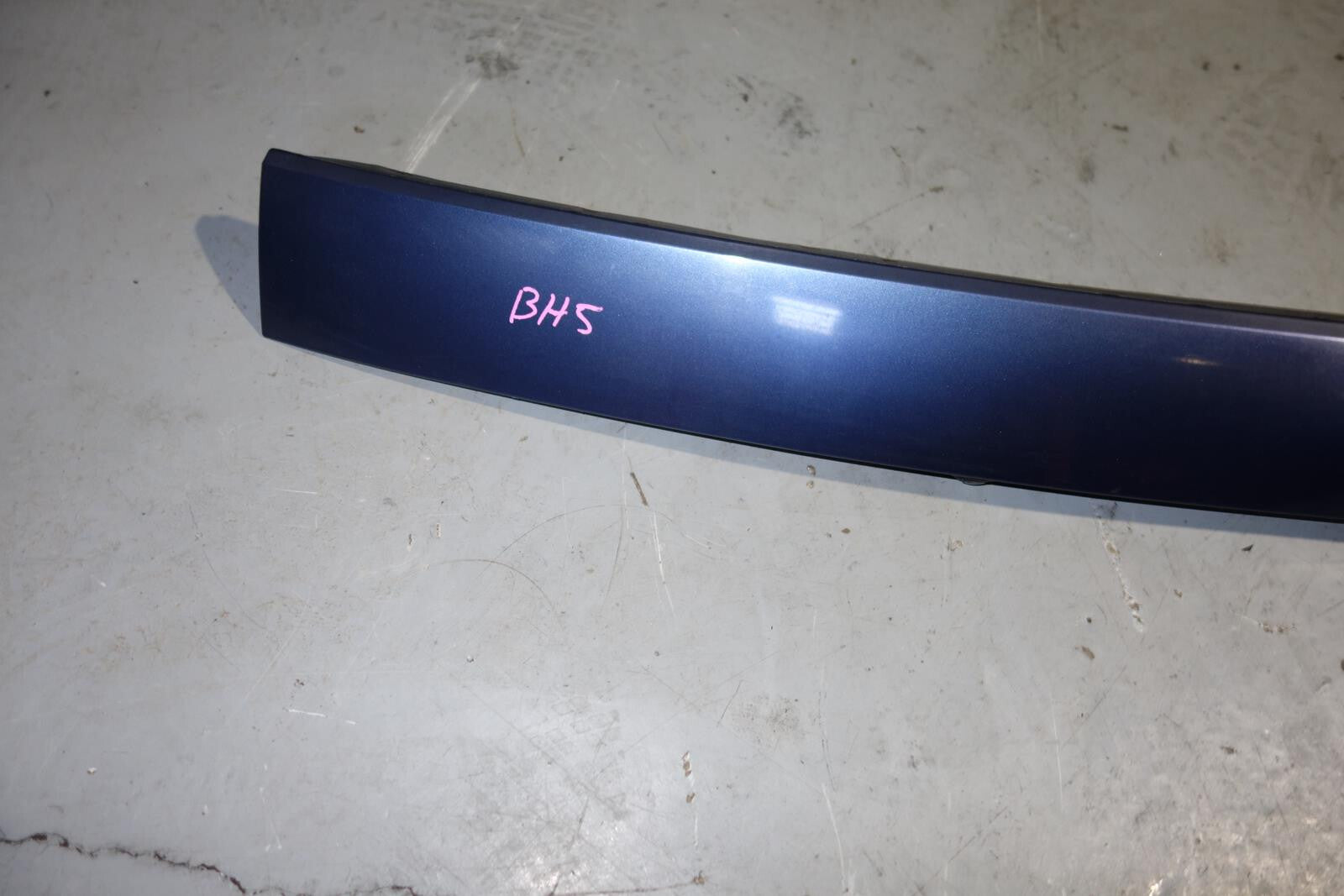 JDM Subaru Forester Rear Garnish 2009 2010 2011 2012 2013 SH5 SH9 Center Garnish