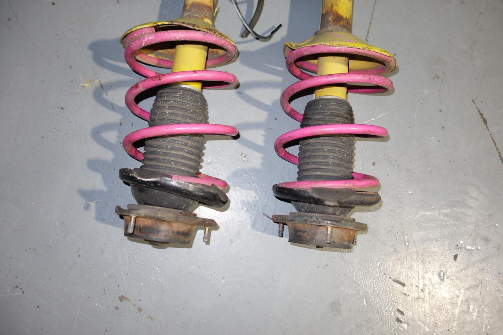 JDM Subaru Legacy Impreza WRX STi Forester Front Shocks Coil Spring Struts 90-04