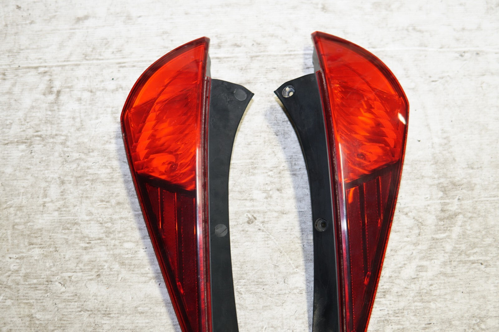 JDM 2003-2005 NISSAN 350Z Z33 OEM GENUINE TAIL LIGHT PAIR TAILLIGHT LEFT & RIGHT