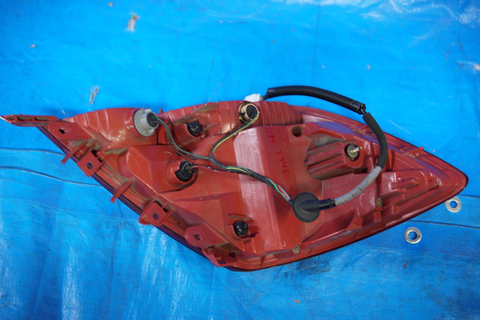 JDM Acura RL Right Side Passenger Side Tail Light Lamp OEM 2005-2008
