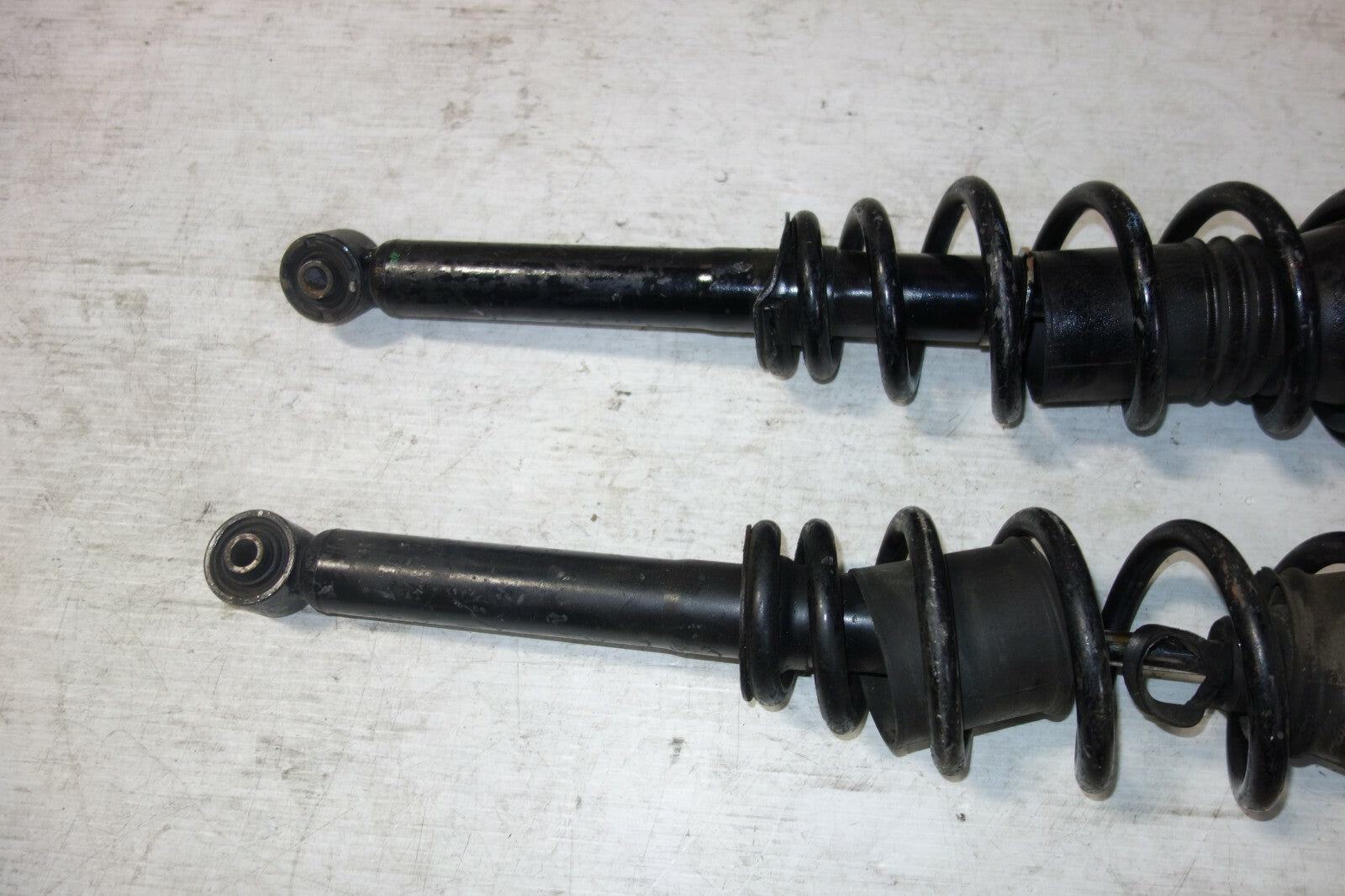 JDM Lexus GS300 / Aristo Front Shocks Struts Springs JZS147 OEM 1991-1997