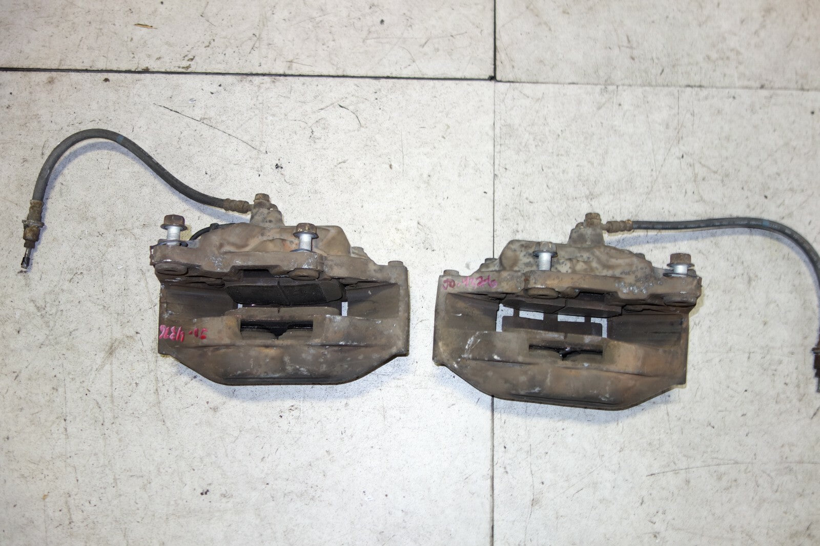 JDM Toyota Lexus LS400 UCF20 UCF21 4 Pot Front Brake Calipers Celsior 1995-2000